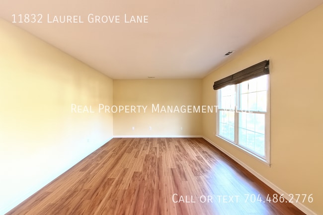 11832 Laurel Grove Ln in Charlotte, NC - Building Photo - Building Photo