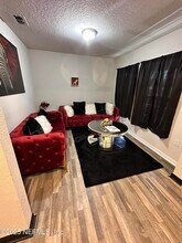 450 River Hl Dr in Welaka, FL - Building Photo - Building Photo