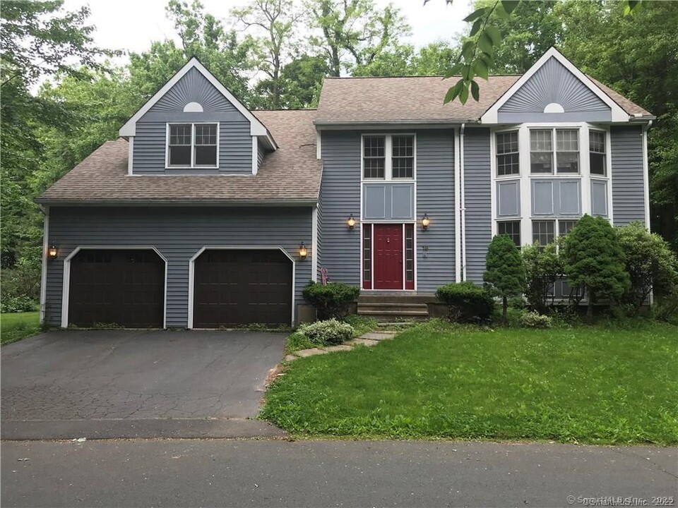 19 Village View Ln in Farmington, CT - Building Photo