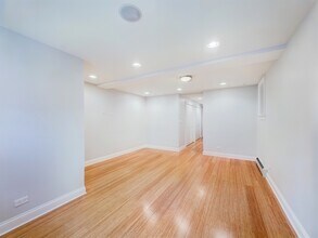 632 W Barry Ave in Chicago, IL - Building Photo - Building Photo