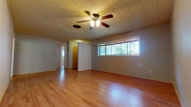 1616 George Bush Dr in College Station, TX - Building Photo - Building Photo