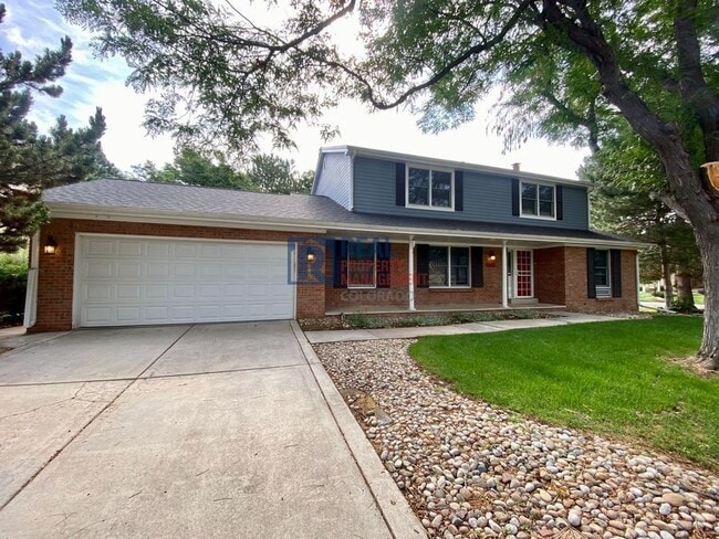 property at 5932 S Dayton Ct