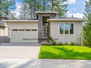 12980 SW Parkdale Ave in Tigard, OR - Building Photo - Building Photo