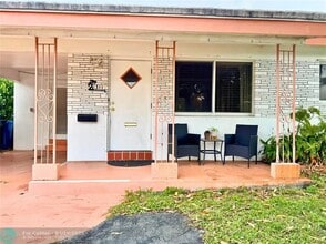 311 NE 48th Ct in Fort Lauderdale, FL - Building Photo - Building Photo