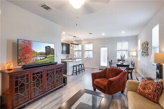 7500 Burnham Pl in Austin, TX - Building Photo - Building Photo