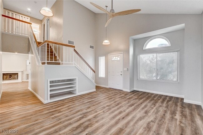 property at 446 Nettleton Cir