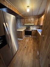 201 Lind Rd in Grants Pass, OR - Building Photo - Building Photo