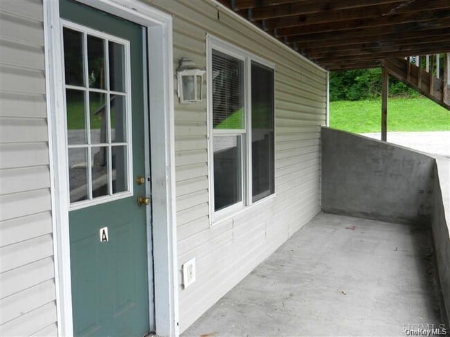 property at 176 Myrtle Ave