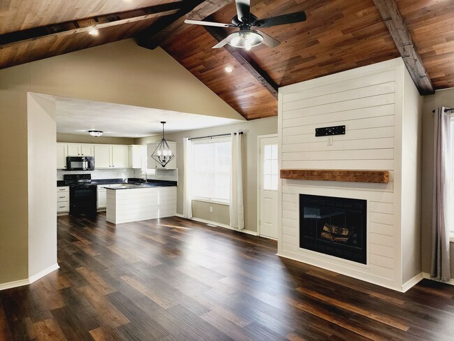 property at 706 Wrenwood