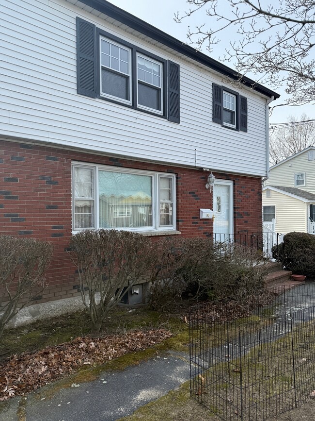 87 Auburn St, Unit 87 Auburn Street, Unit 87 Auburn Street