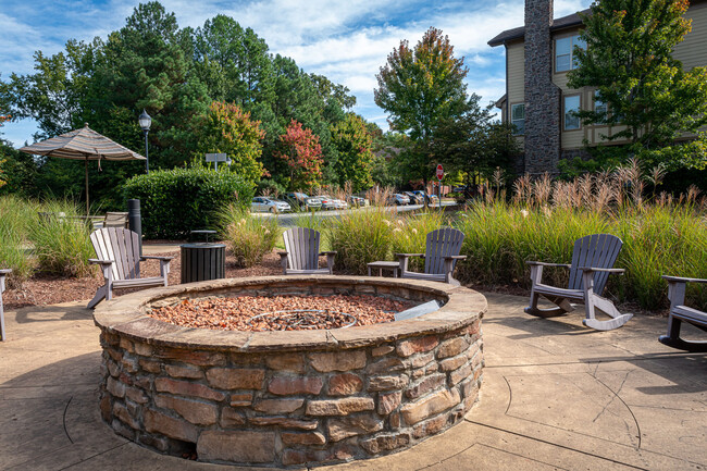 Cosgrove Hill in Chapel Hill, NC - Foto de edificio - Building Photo