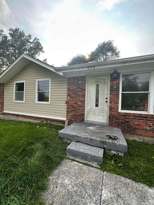279 Beechland Rd in Louisville, KY - Building Photo