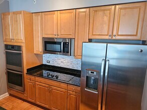 1235 S Prairie Ave in Chicago, IL - Building Photo - Building Photo
