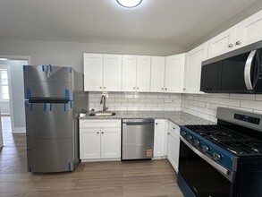 38 Handy St in New Brunswick, NJ - Building Photo - Building Photo