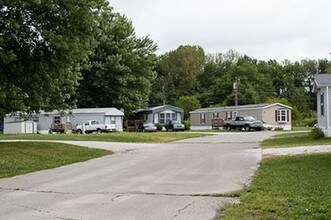 Countryside Mobile Home Park in Thonotosassa, FL - Building Photo - Building Photo