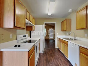 4004 Pearl Rd in Raleigh, NC - Building Photo - Building Photo