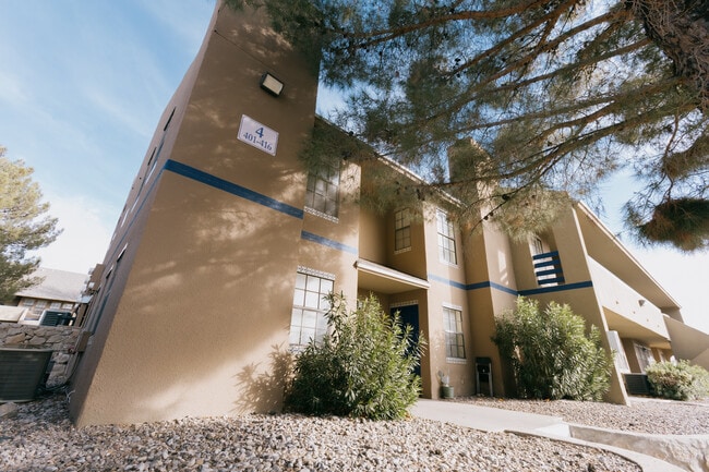 La Mesa Pearl in El Paso, TX - Building Photo - Building Photo