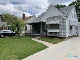 4045 Nebraska Ave in Toledo, OH - Building Photo