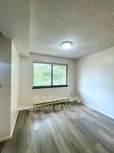1215 N 9th St in Mount Vernon, WA - Building Photo - Building Photo