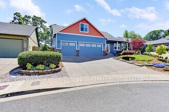 720 Bella Terra Ave SE in Salem, OR - Building Photo - Building Photo