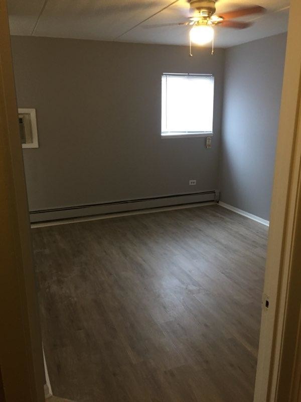 Crossroads Apartments in Sauk Village, IL