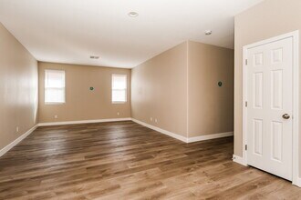 9156 Briarthorne St in Las Vegas, NV - Building Photo - Building Photo