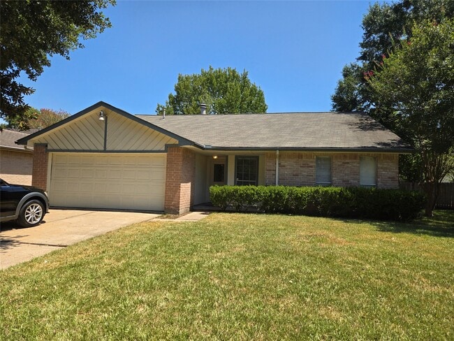property at 2515 Maple Tree Ct