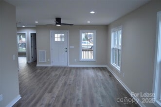 620 W Bell St in Statesville, NC - Building Photo - Building Photo