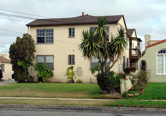 709 Manchester Dr in Inglewood, CA - Building Photo - Building Photo