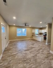 2094 Dowd Ave, Unit DOWD FRONT in Lakewood, OH - Building Photo - Building Photo
