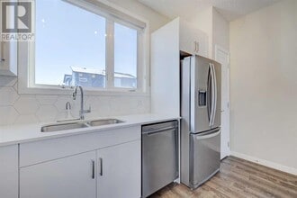 301 Redstone Blvd NE in Calgary, AB - Building Photo - Building Photo