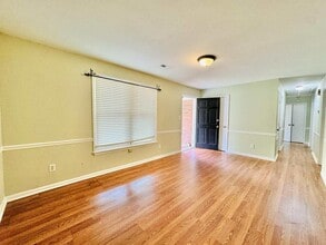 4824 Farm Pond Ln in Charlotte, NC - Building Photo - Building Photo