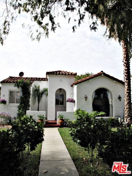 property at 4125 Huron Ave