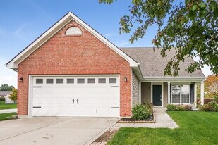 2156 Turning Leaf Dr in Franklin, IN - Building Photo