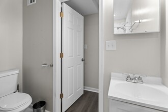 2104 Allendale Rd in Baltimore, MD - Building Photo - Building Photo