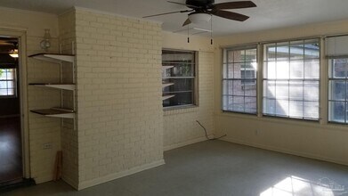 4170 Capri Dr in Pensacola, FL - Building Photo - Building Photo