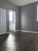 8111 W 36th Ave, Unit 1 in Hialeah, FL - Building Photo - Building Photo