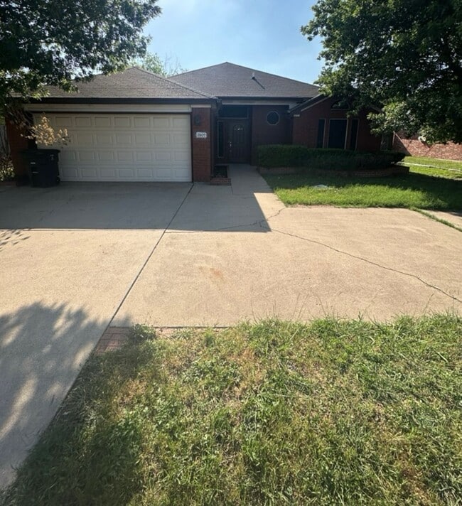 property at 3907 Littlerock Dr