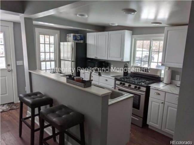 5725 W Mississippi Ave in Lakewood, CO - Building Photo - Building Photo