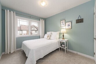 355 MacAlister Blvd in Guelph, ON - Building Photo - Building Photo