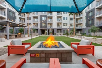 711 W Broadway Rd in Tempe, AZ - Building Photo - Building Photo