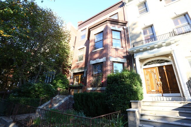 1727 S St NW in Washington, DC - Foto de edificio - Building Photo