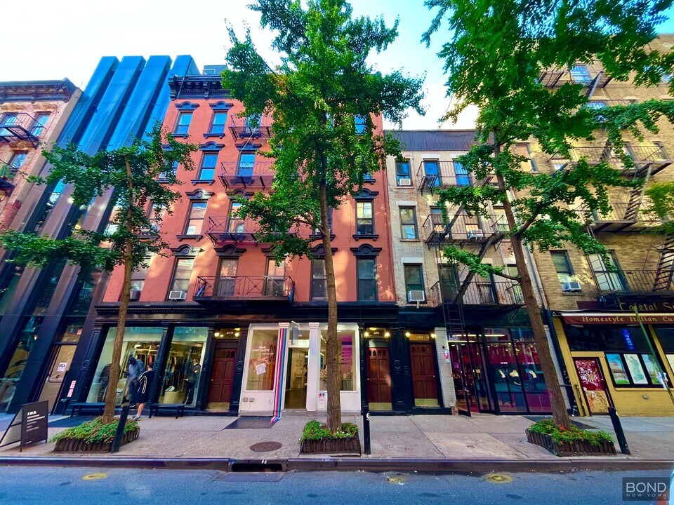 283 Mott St in New York, NY - Building Photo