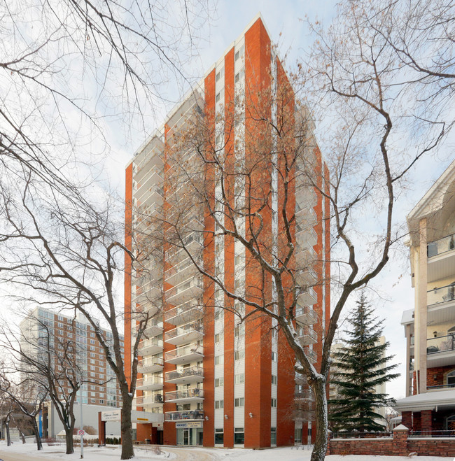 Oakwood Tower in Edmonton, AB - Building Photo - Building Photo