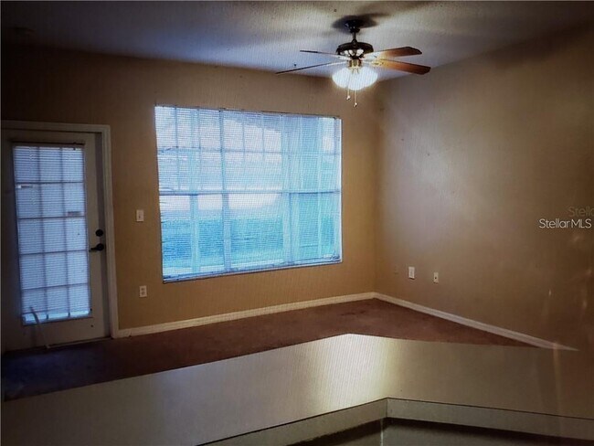 5560 Metrowest Blvd in Orlando, FL - Building Photo - Building Photo