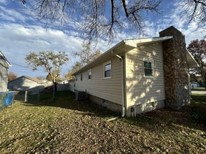 404 E 10th St in Kearney, NE - Foto de edificio - Building Photo