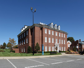 University Apartments in High Point, NC - Building Photo - Building Photo