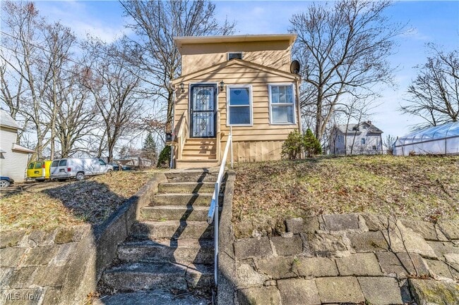property at 791 Allyn St