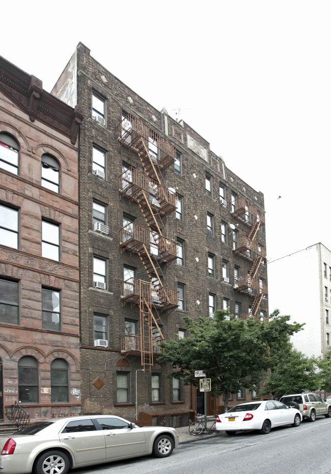 383-385 S 3rd St in Brooklyn, NY - Building Photo - Building Photo