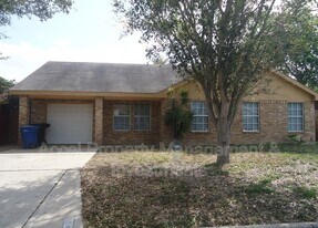2105 Grayson Ave in McAllen, TX - Building Photo
